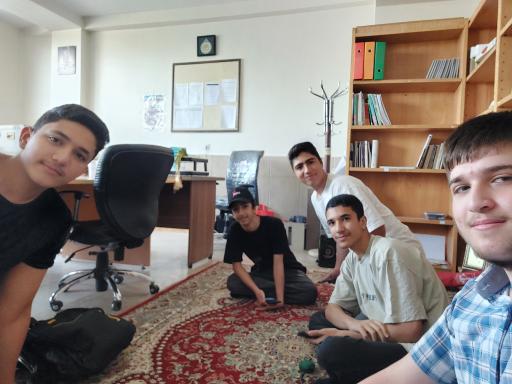 عکس دبیرستان پسرانه مهندس نجفی (صالحین لاله )