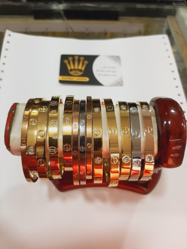 عکس بدلیجات زرین تاج