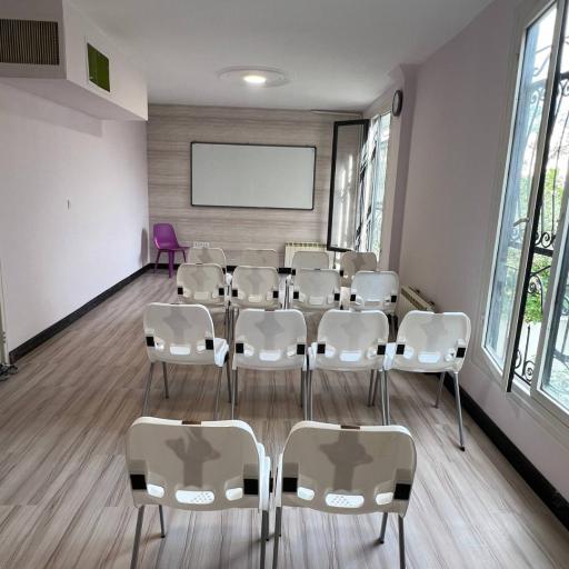 باشگاه یوگا حضور دو شعبه گوهردشت