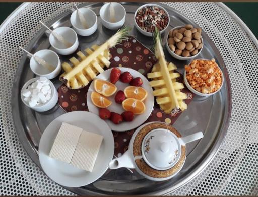 عکس رستوران آبشار