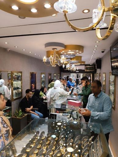 عکس گالری طلا و جواهر امیر عطاردی