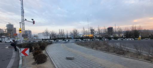 عکس میدان دریاچه