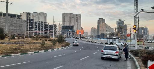 عکس میدان دریاچه