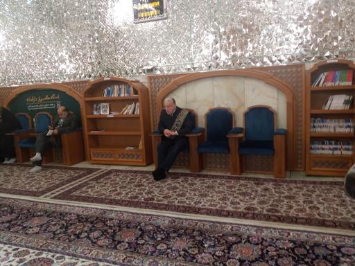 عکس ایستگاه مطالعه رواق دارالعبادة