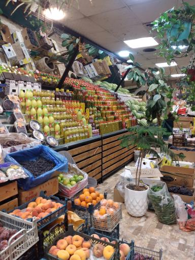 بازارچه میوه شریعتی