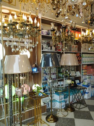 عکس الکتریکی و لوستر مدرن