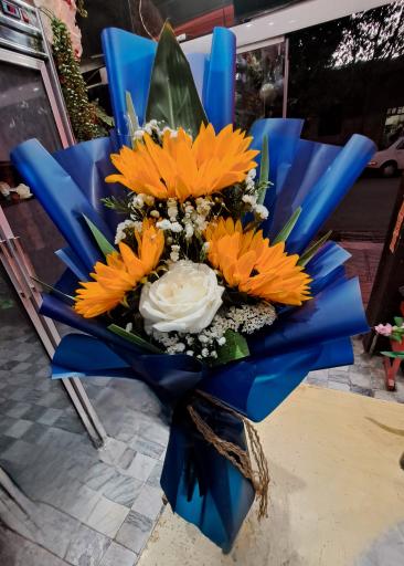 عکس گلفروشی گلبانگ