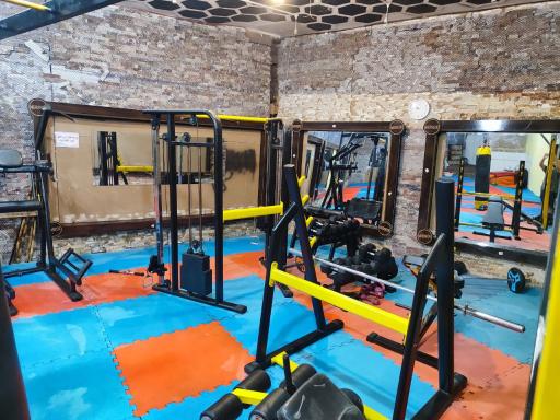 عکس باشگاه قهرمانان