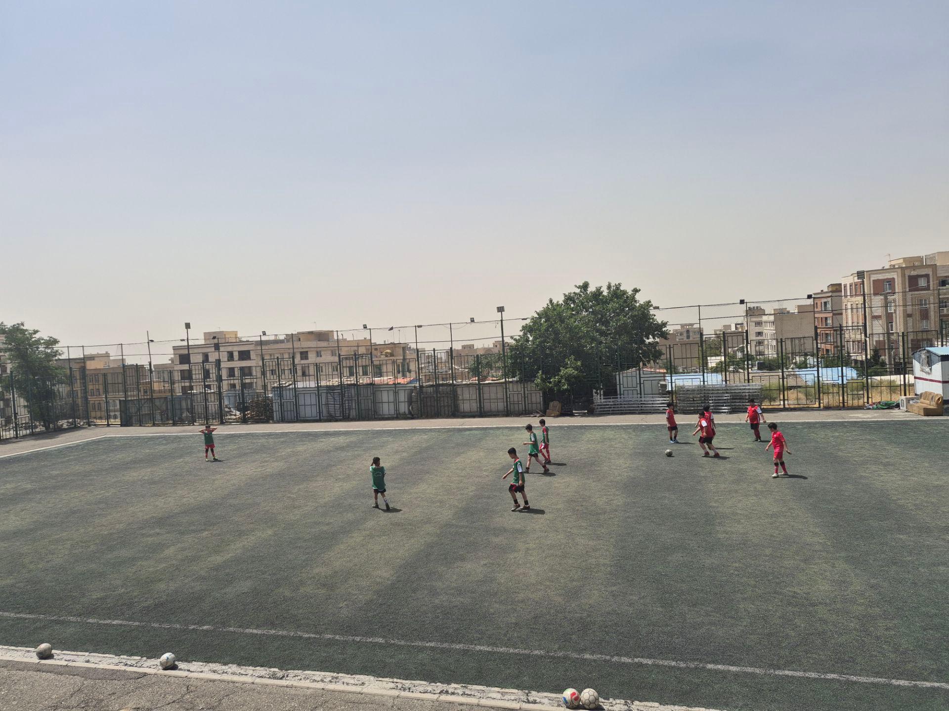 عکس مدرسه فوتبال بهزاد داداش زاده