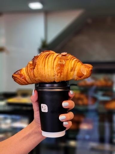 عکس نان و شیرینی نانیک