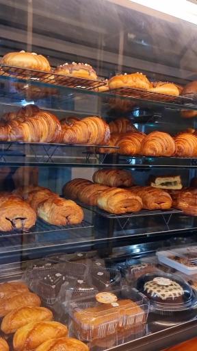 عکس نان و شیرینی نانیک