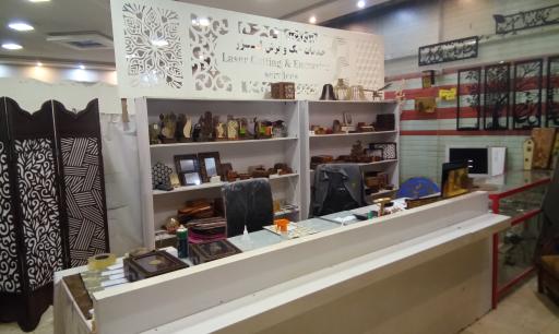 عکس تابلوسازی ،حک و برش لیزر CNC تکنیک