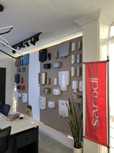 عکس گروه صنعتی ایمن آب 