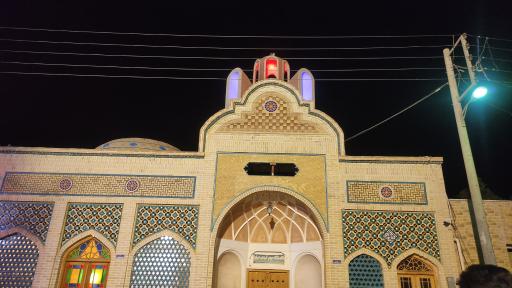 عکس گلاب و عرقیات گیاهی دیاوا