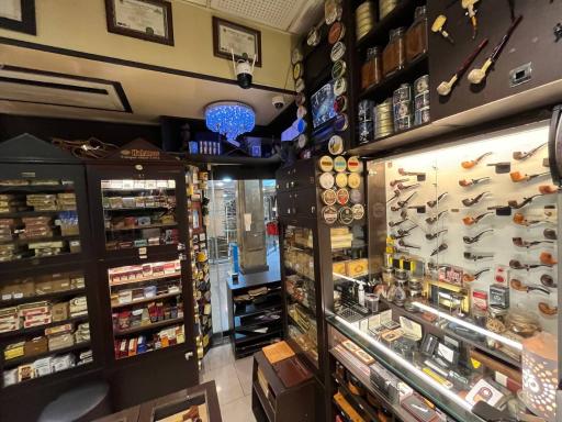 عکس فروشگاه پیپ و ادوات مرتبط پاسارگاد تاباک