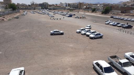 عکس پارکینگ شهید کاظمی