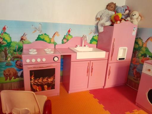 خانه بازی شنگول و منگول