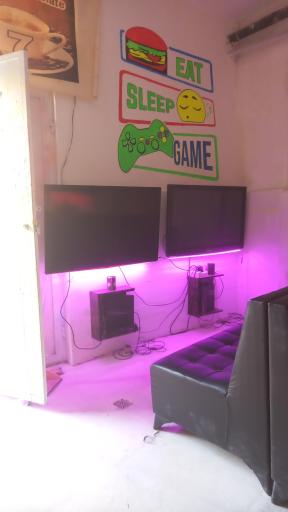 عکس کافه گیم ۷