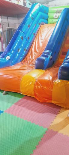 خانه بازی شنگول و منگول