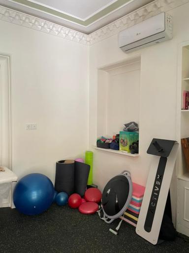 مرکز ماساژ و حرکات اصلاحی وتن