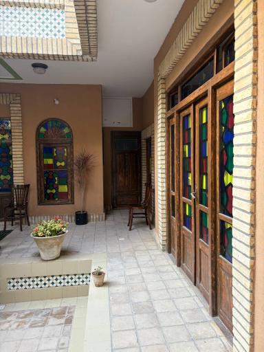 عکس مرکز ماساژ و حرکات اصلاحی وتن