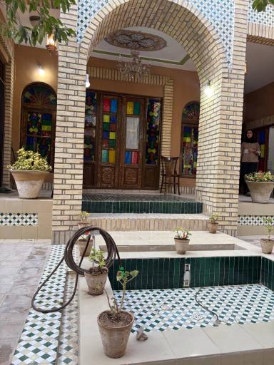 عکس مرکز ماساژ و حرکات اصلاحی سروتن
