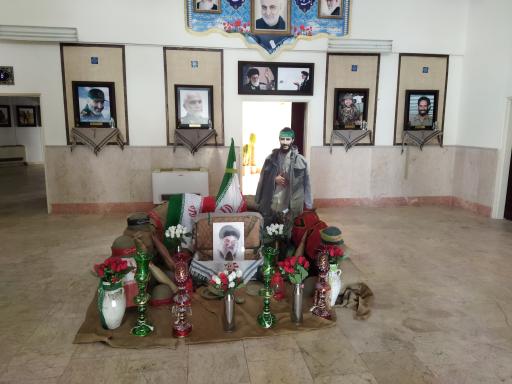 عکس مزار شهید گمنام موزه شهدا منطقه 18