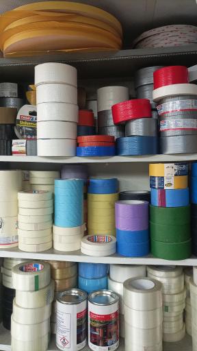 عکس آقای چسب شعبه مرکزی