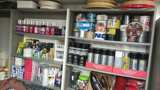 عکس آقای چسب شعبه مرکزی