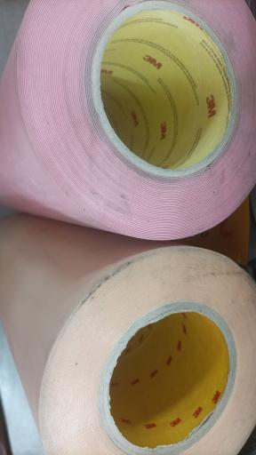 عکس آقای چسب شعبه مرکزی