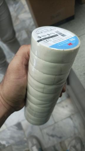 عکس آقای چسب شعبه مرکزی