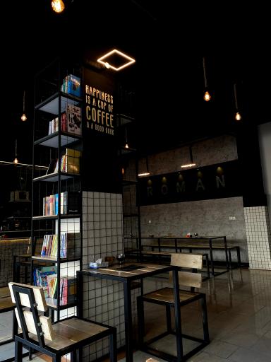 عکس کافه رُمان