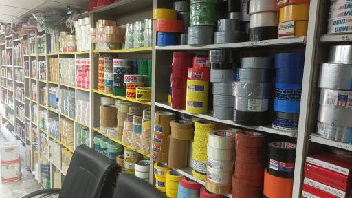 عکس آقای چسب شعبه مرکزی