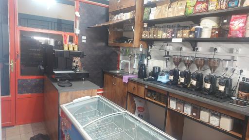 عکس کافه اطلس