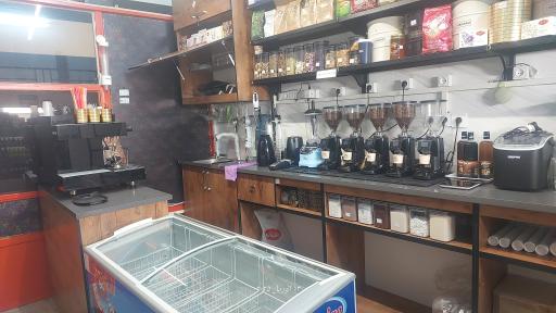 عکس کافه اطلس