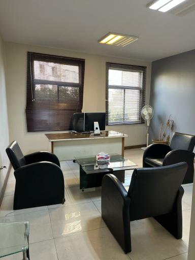 عکس مرکز ترجمه رسمی ونک