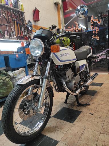 تعمیرگاه موتور سیکلت سرداری