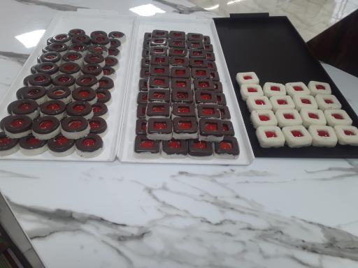 عکس قنادی گاندی