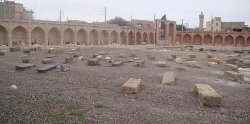 عکس شهیدگاه (آرامگاه شهدای جنگ چالدران با عثمانی)