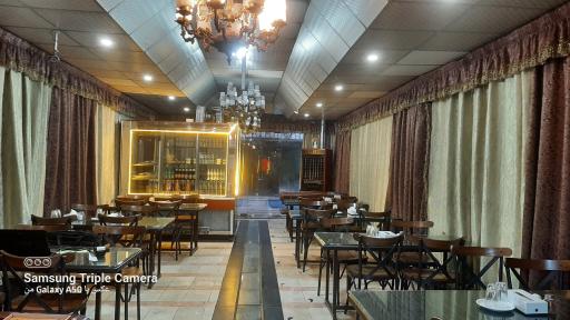 عکس رستوران گلپایگانی