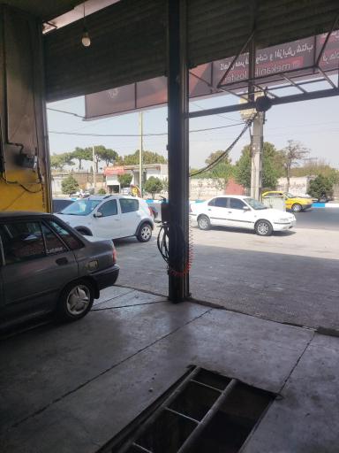 عکس تعمیرگاه لوسیفر