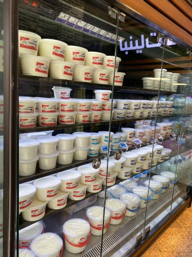 عکس لبنیات بامداد