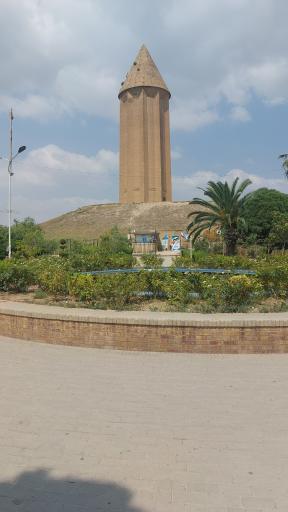 عکس برج قابوس ابن وشمگیر (میل گنبد کاووس)