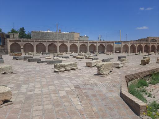 عکس شهیدگاه (آرامگاه شهدای جنگ چالدران با عثمانی)