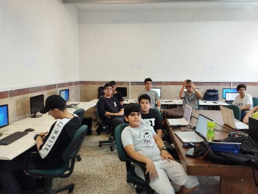 عکس آکادمی کانون برنامه نویسان ایران (IPC Academy)