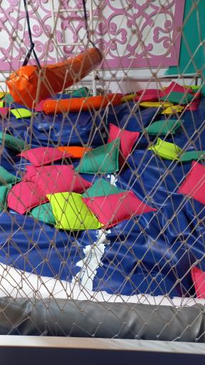 عکس خانه بازی کودک کیدز ایریا 