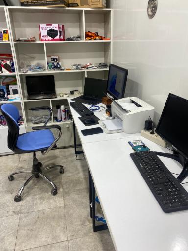عکس مرکز کامپیوتر سیرجان