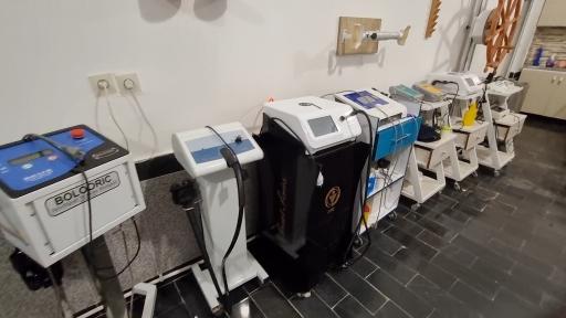 عکس فیزیوتراپی علیزاده 