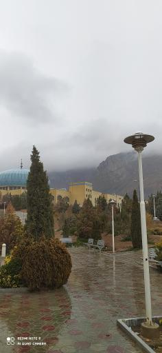 عکس دانشگاه آزاد اسلامی واحد خمینی شهر