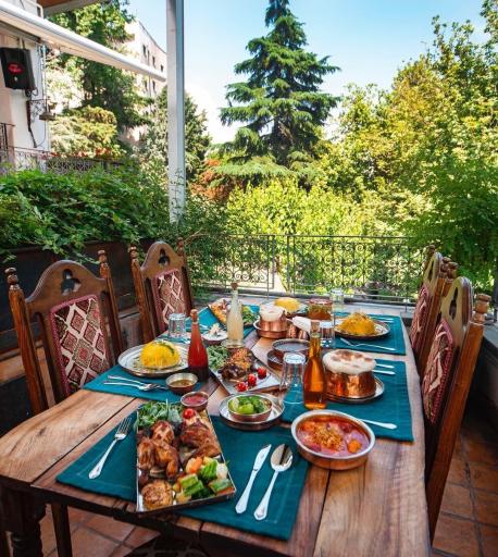 عکس رستوران مس توران